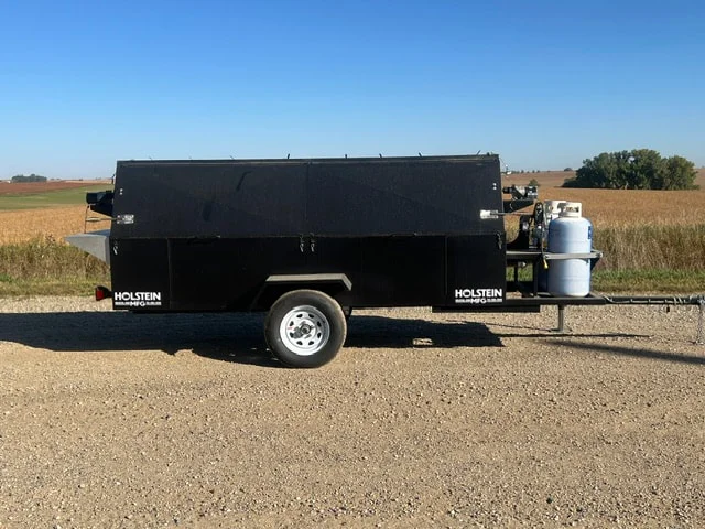 Model 1240C Towable Charcoal Grill