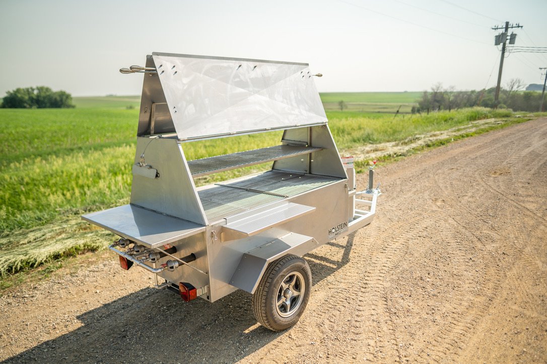 Model 7240CSS Towable Charcoal Grill – Stainless Steel