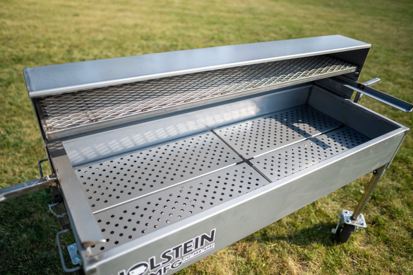 Model 2448CSS Professional Charcoal Grill – Stainless