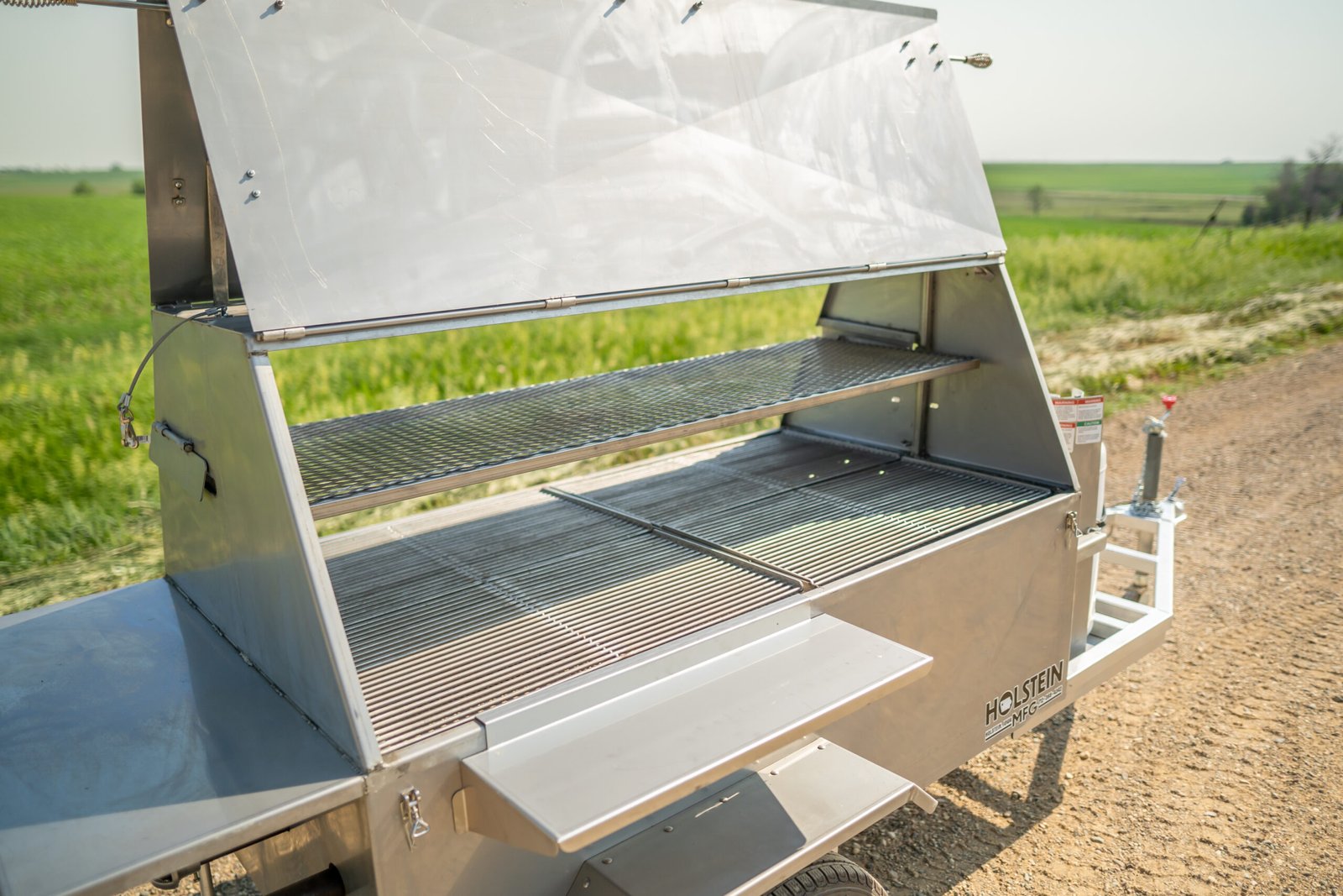 Model 7240GSS Towable Gas Grill – Stainless