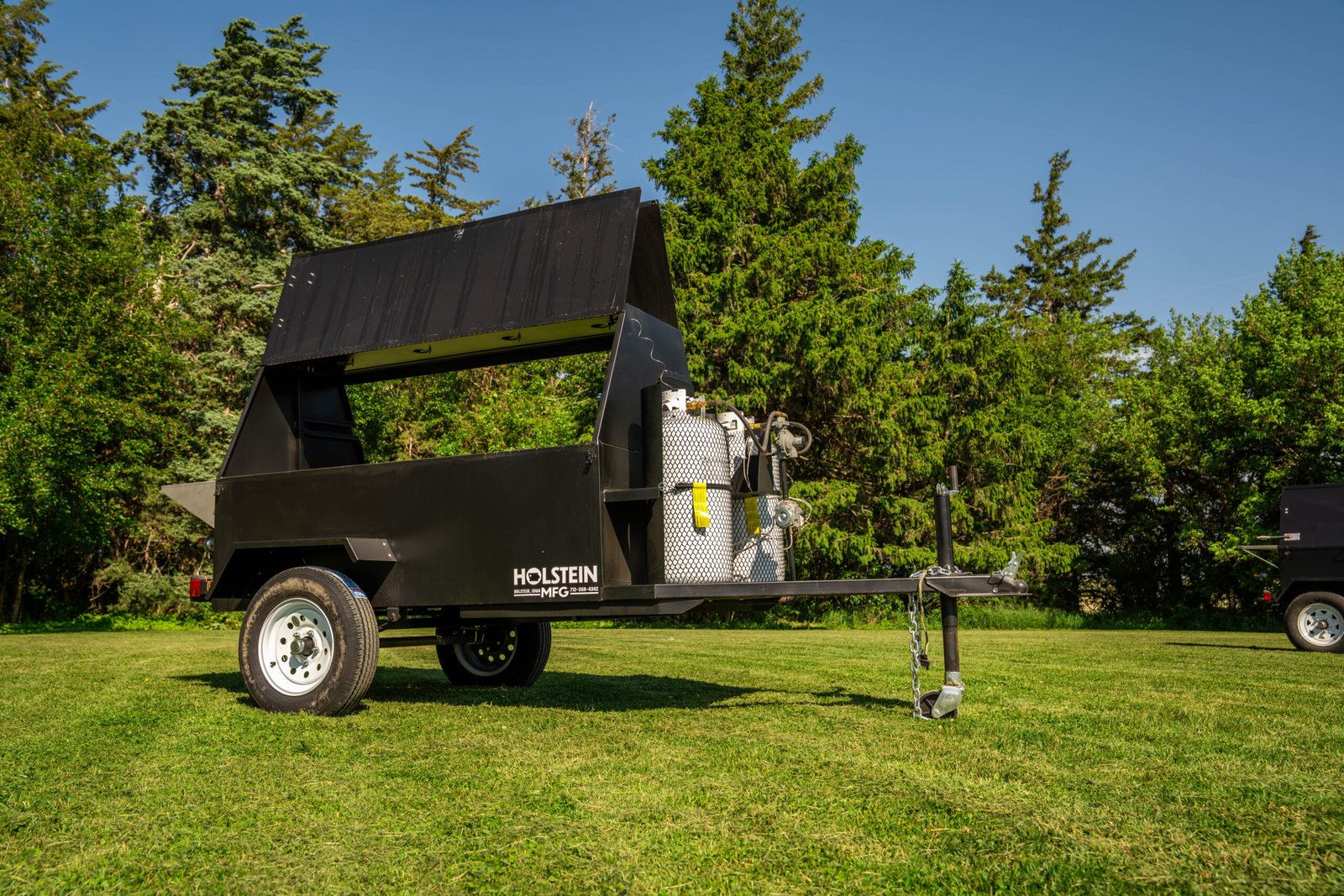 Model 7240G Towable Gas Grill