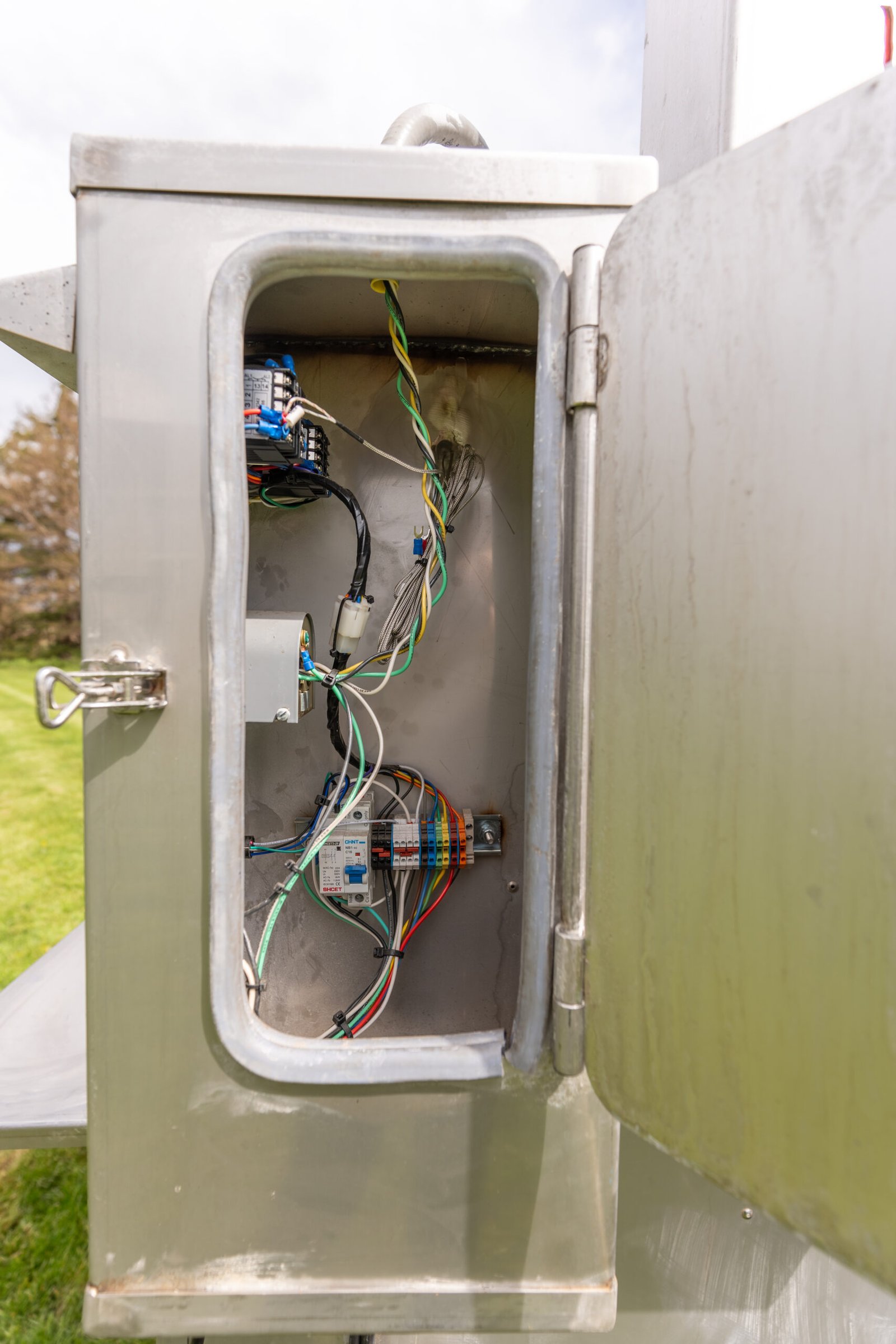 Model 250 Chicken & Rib Cooker