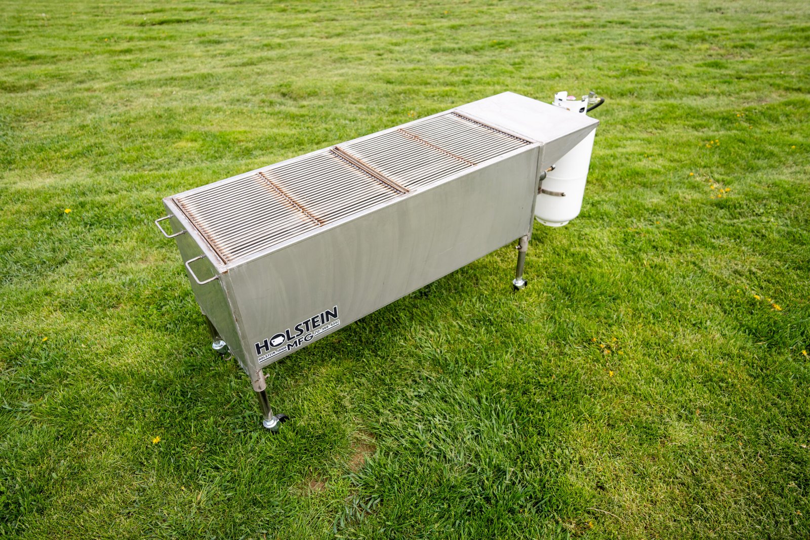 Model 2460GSS Professional Gas Grill – Stainless