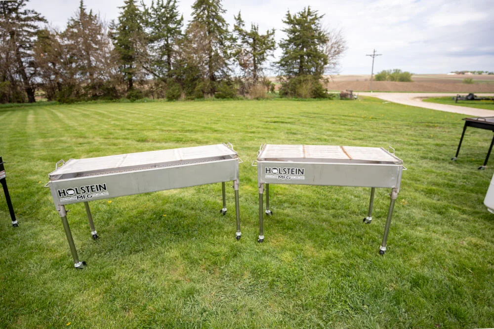 Model 2448CSS Professional Charcoal Grill – Stainless