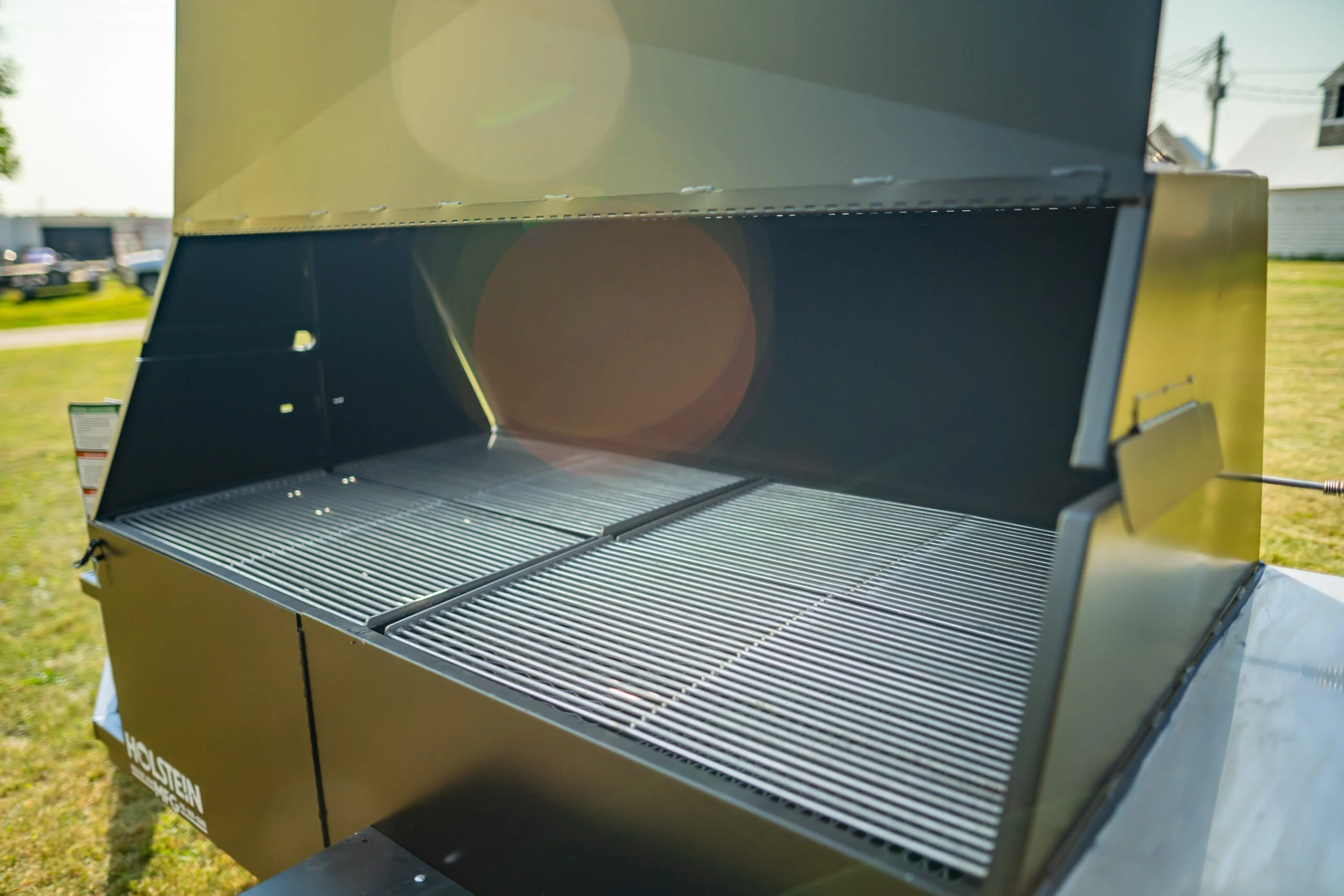 Model 7240C Towable Charcoal Grill