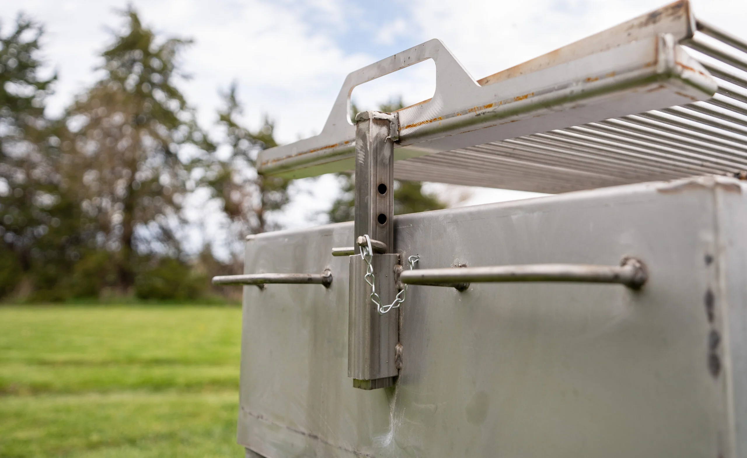 Model 2448CSS Professional Charcoal Grill – Stainless