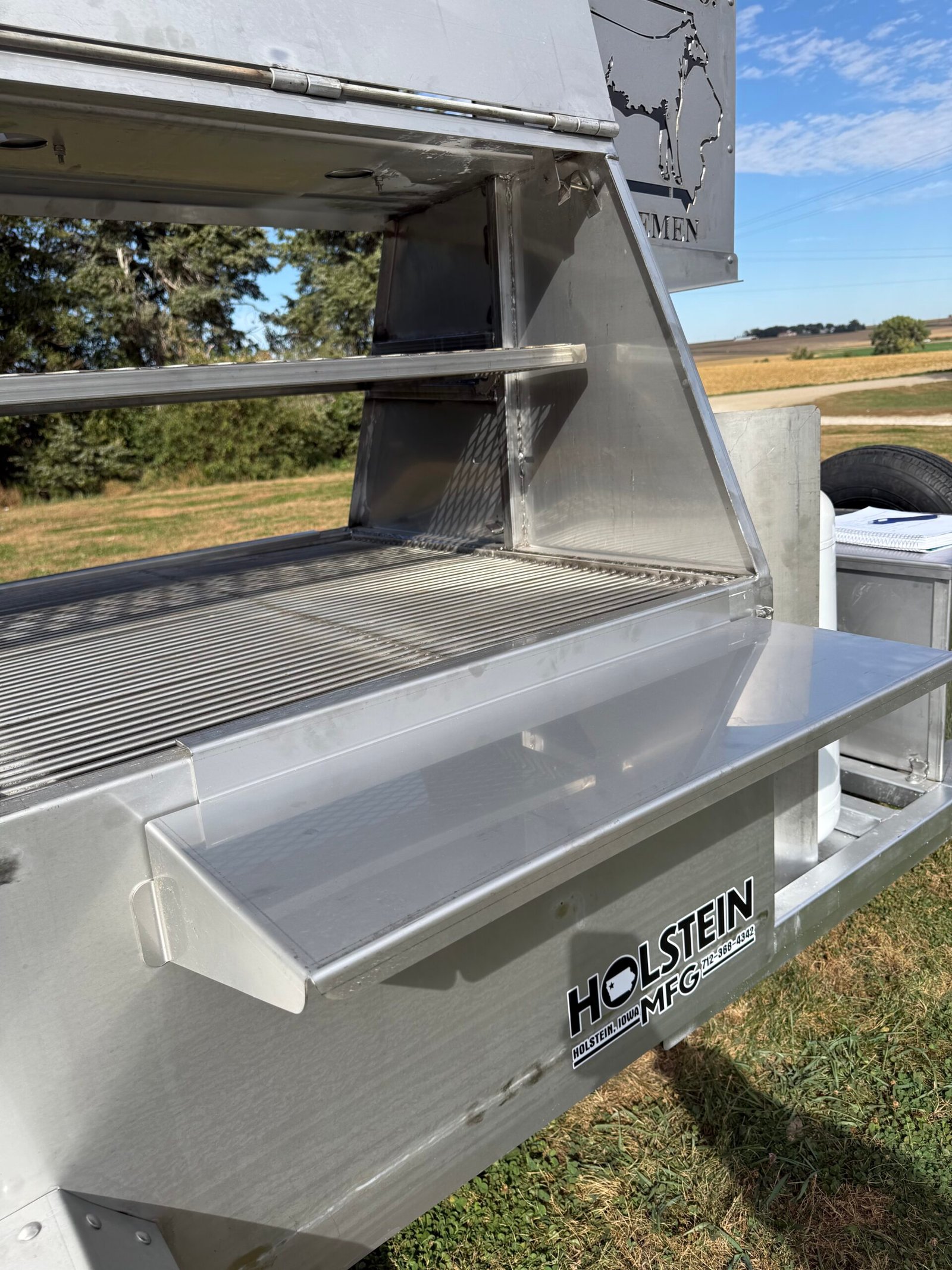 Model 7240G Towable Gas Grill