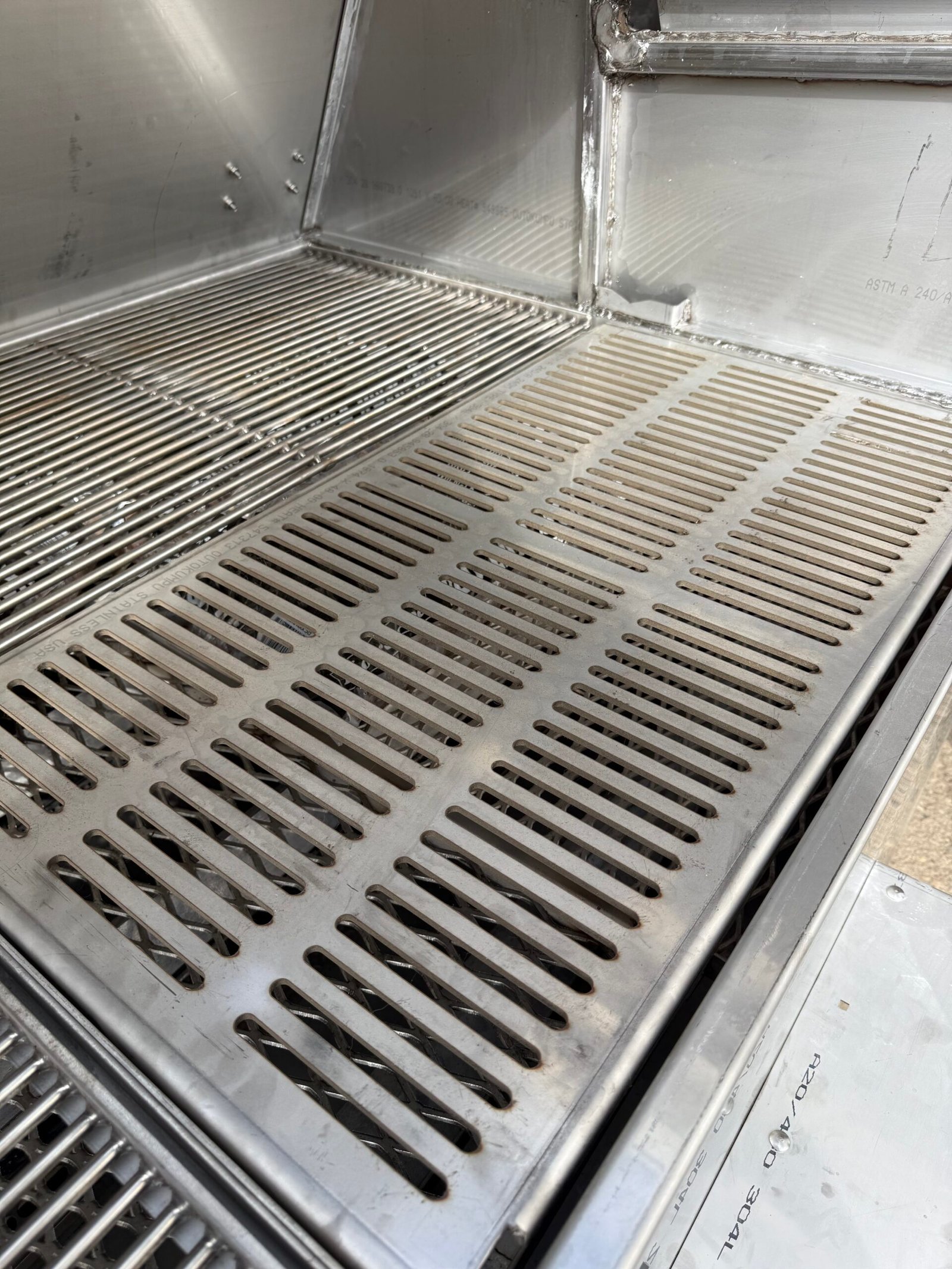 Model 7240G Towable Gas Grill